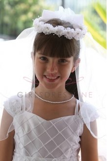 Pretty floral wreath with Pencil edge communion veil