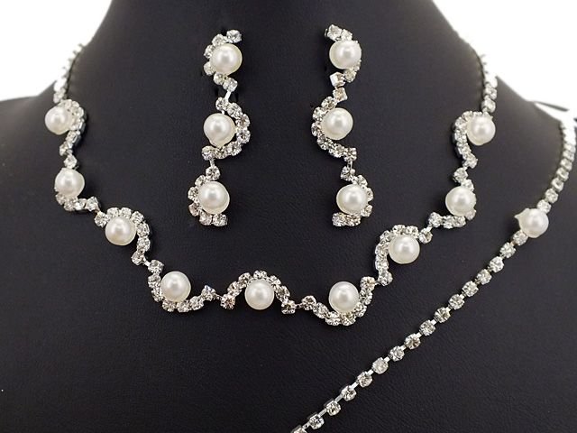 Elegant Pearl Necklace Earring Set with Bracelets - F Elegant Pearl Necklace Earring Set with Bracelets - F