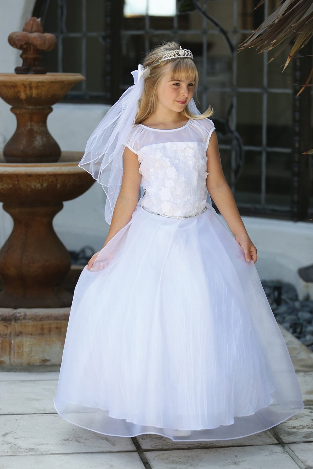 White Beautiful crinkled taffeta dress with organza overlay White Beautiful crinkled taffeta dress with organza overlay