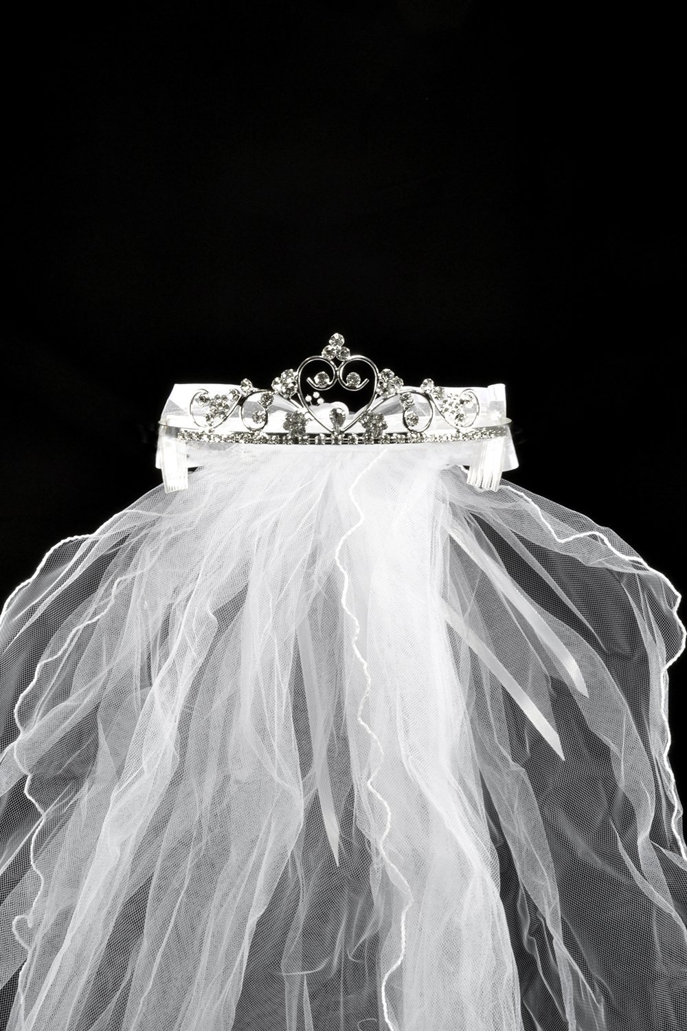 Cute Rhinestone Tiara with Pencil Edge Veil and Organza Bow Cute Rhinestone Tiara with Pencil Edge Veil and Organza Bow